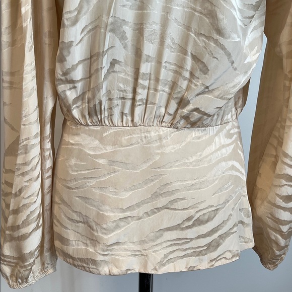 NWOT RONNY KOBO Silk Cream Zebra Print Women's Wrap Blouse, Size M - Picture 9 of 13